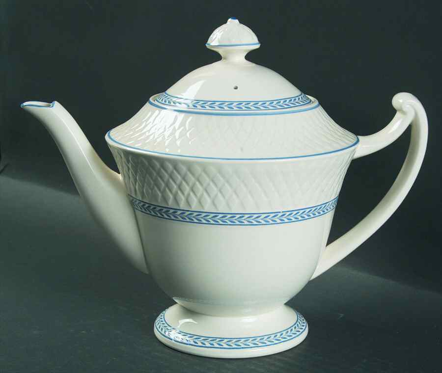 Elaine Blue (1290, Mansard) Teapot & Lid by Spode-1