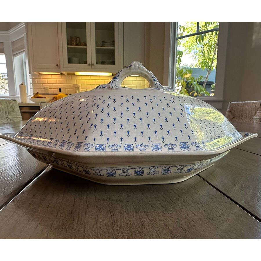 Ermine Blue Canterbury Set, Center Only with Lid by Spode-1