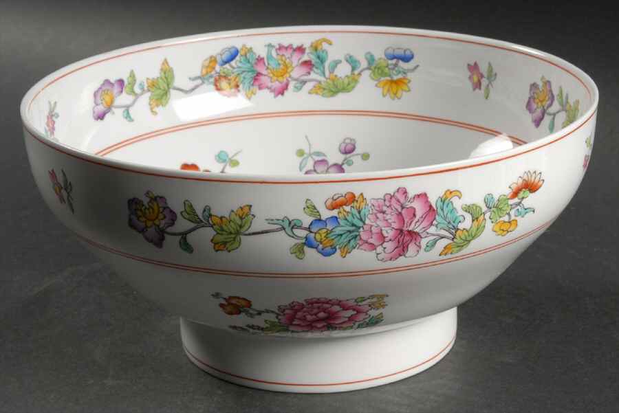 Famille Rose 9" Salad Serving Bowl by Spode-1