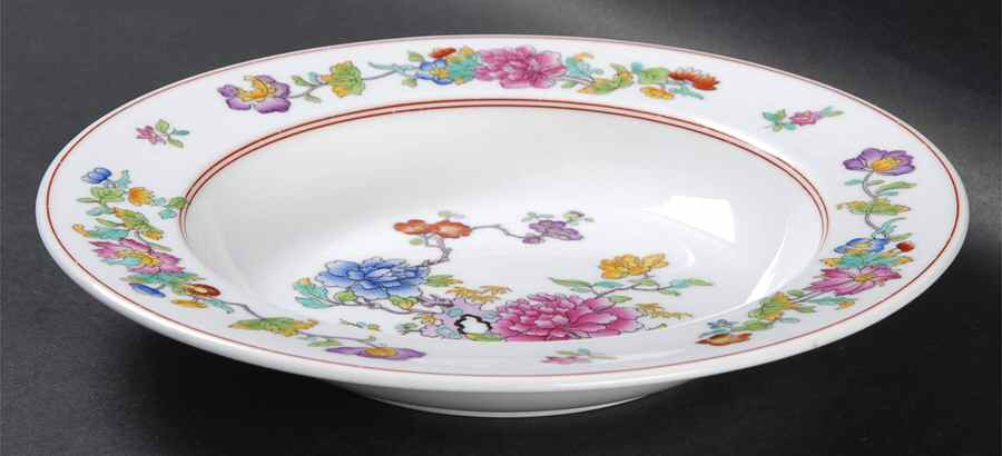 Famille Rose Rim Soup Bowl by Spode-1