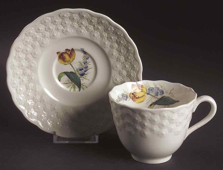Fernleigh Flat Cup & Saucer Set by Spode-1