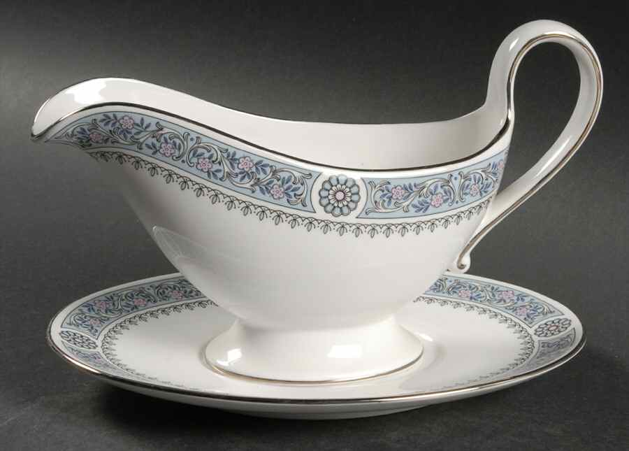 Firenze Gravy Boat & Underplate by Spode-1