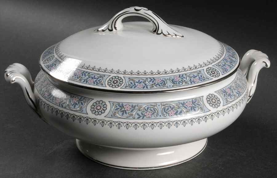 Firenze Round Covered Vegetable by Spode-1