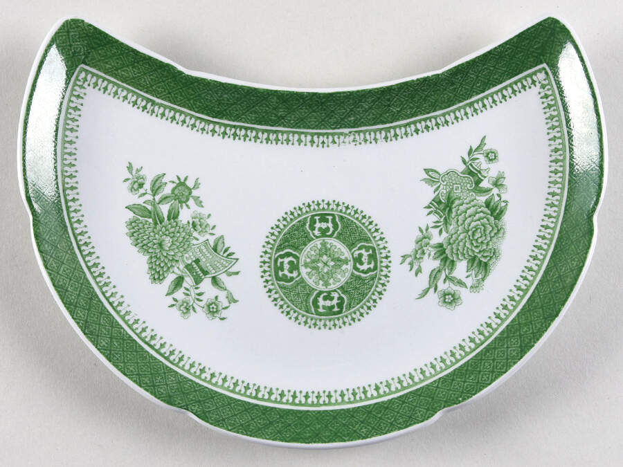 Fitzhugh Green Crescent Salad Plate by Spode-1