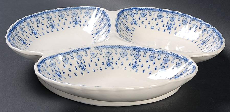 Fleur de Lys Blue (Earthenware, No Trim) 3-Part Relish by Spode-1