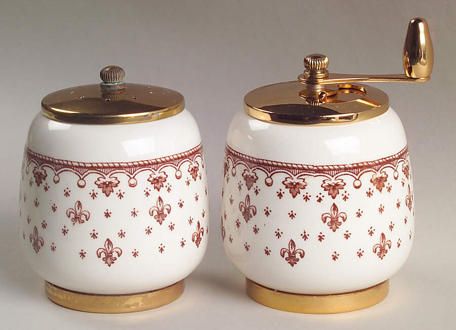 Fleur de Lys Brown (Earthenware, No Trim) Salt Mill & Pepper Mill Set by Spode-1