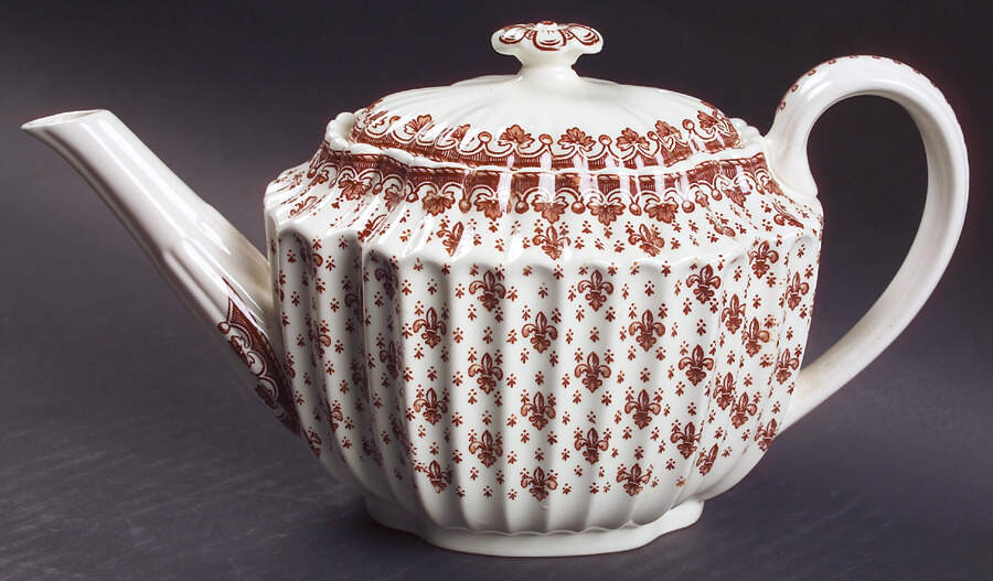 Fleur de Lys Brown (Earthenware, No Trim) Teapot & Lid by Spode-1