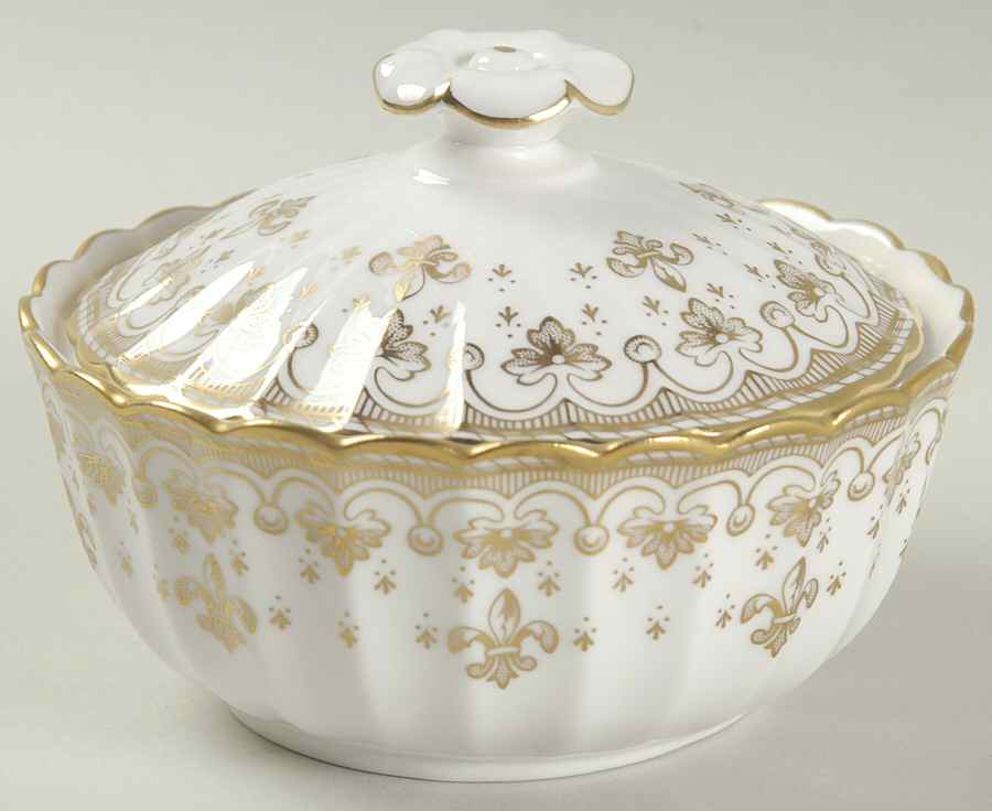 Fleur de Lys Gold (Bone, Gold Trim) Round Box & Lid by Spode-1
