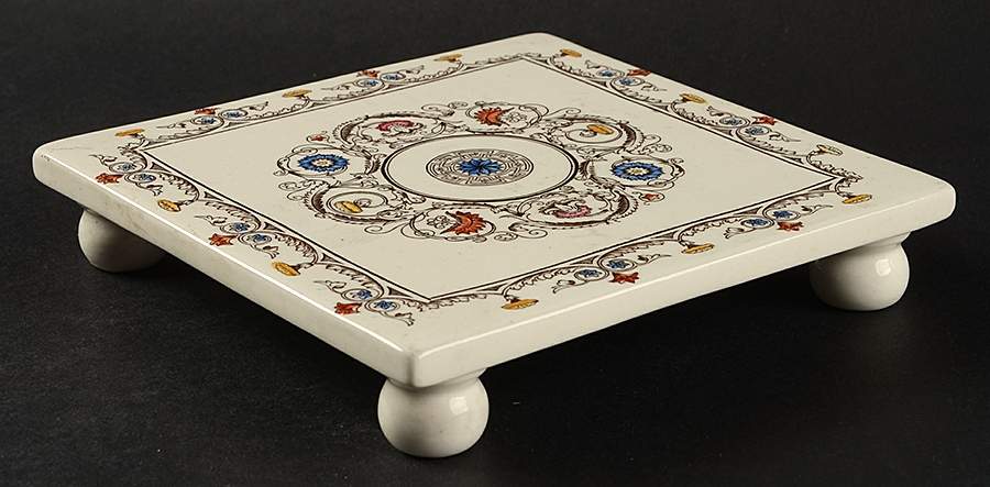 Florence 4 Toed Trivet by Spode-1