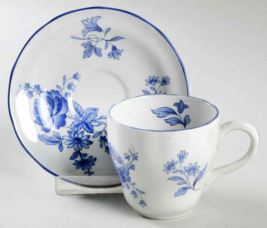 Fontaine Flat Demitasse Cup & Saucer Set by Spode-1