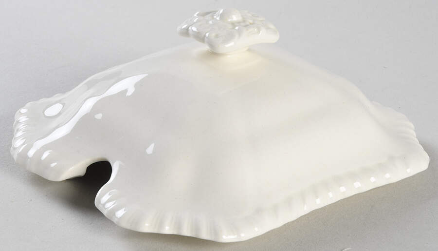 Gadroon Lid for Sauce Boat by Spode-1