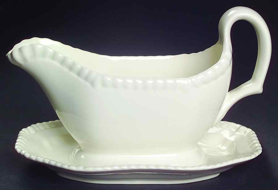Gadroon Gravy Boat with Attached Underplate by Spode-1