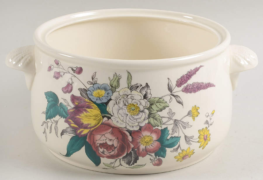 Gainsborough (Marlborough) 2 Qt Round Covered Casserole No Lid by Spode-1