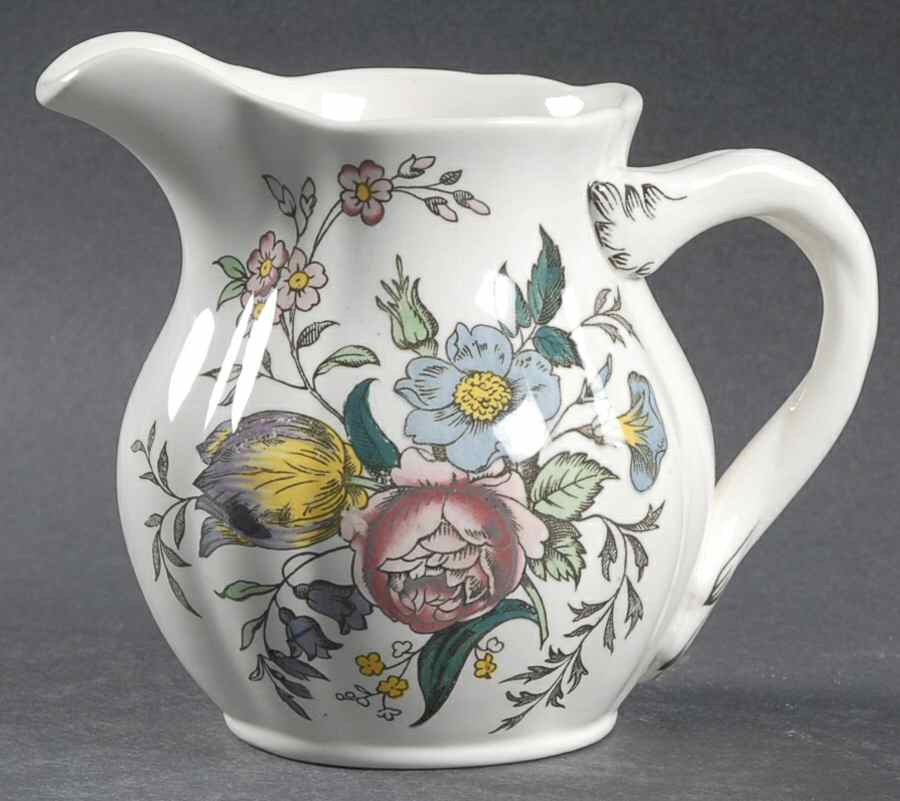 Gainsborough (Marlborough) Creamer by Spode-1