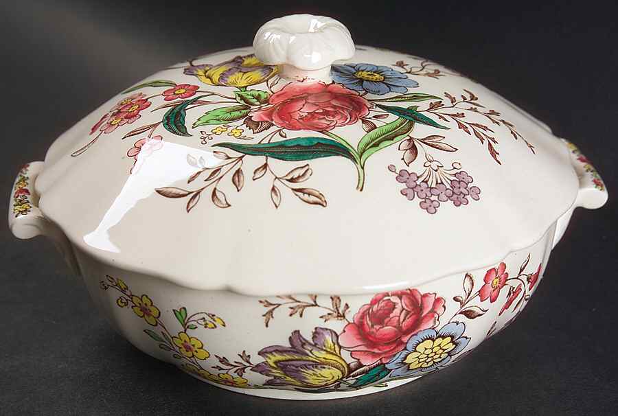 Gainsborough (Marlborough) Small Round Covered Vegetable by Spode-1