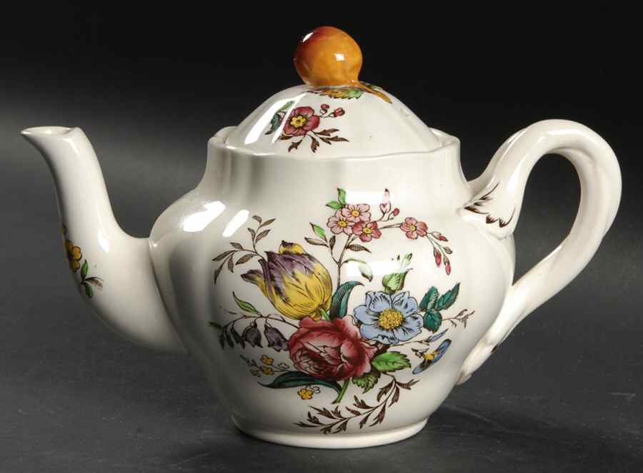 Gainsborough (Marlborough) Mini Teapot & Lid by Spode-1