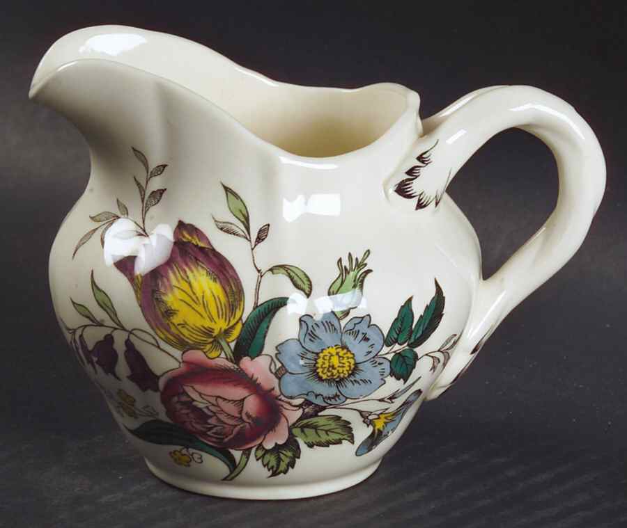 Gainsborough (Marlborough) Creamer by Spode-1
