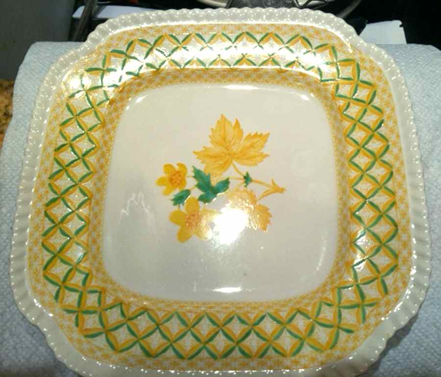 Geranium Yellow Green Square Luncheon Plate by Spode-1