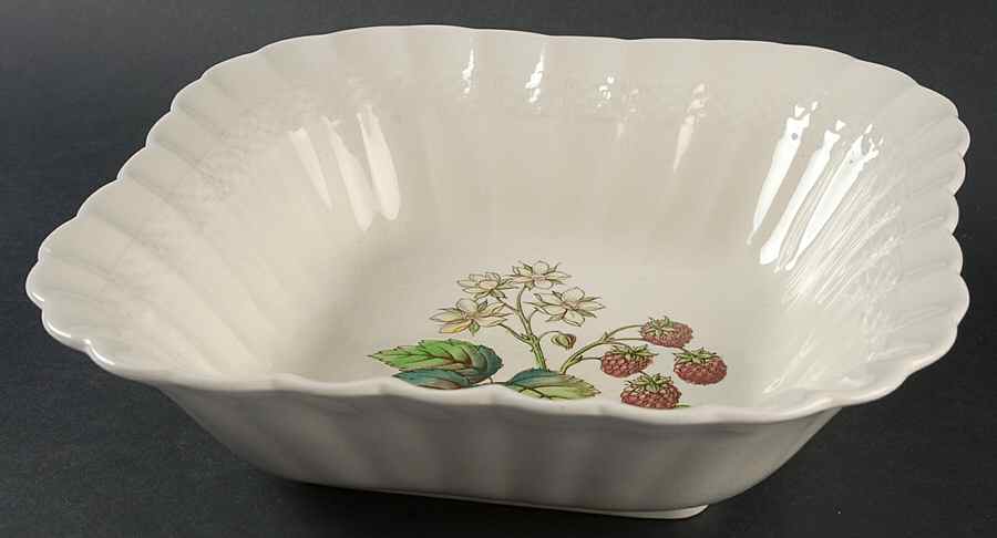 Glendale (Chelsea Wicker) 9" Square Vegetable Bowl by Spode-1