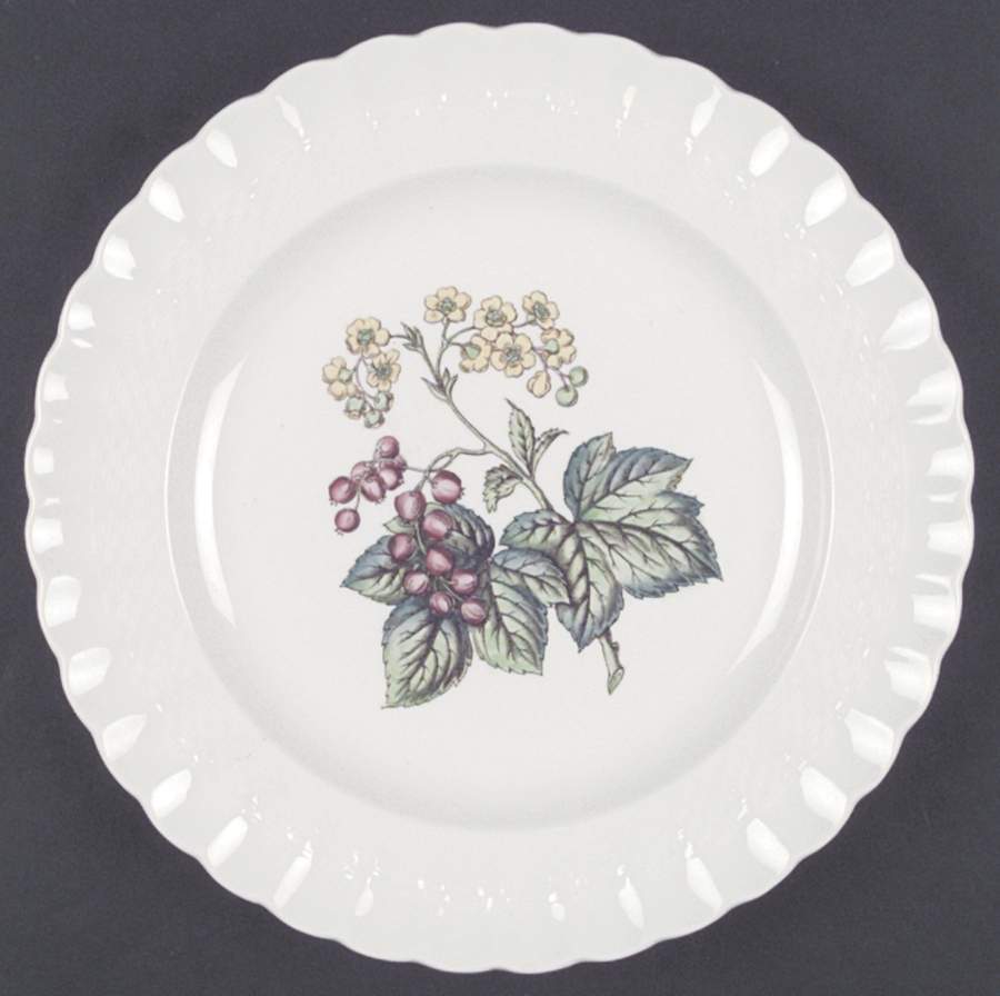 Glendale (Chelsea Wicker) Dinner Plate by Spode-1