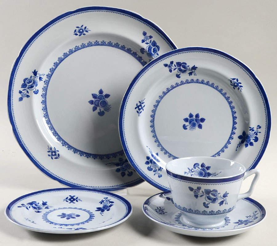 Gloucester (No Trim) 5 Piece Place Setting by Spode-1