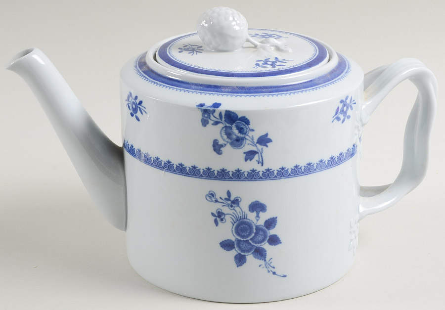 Gloucester (No Trim) Teapot & Lid by Spode-1