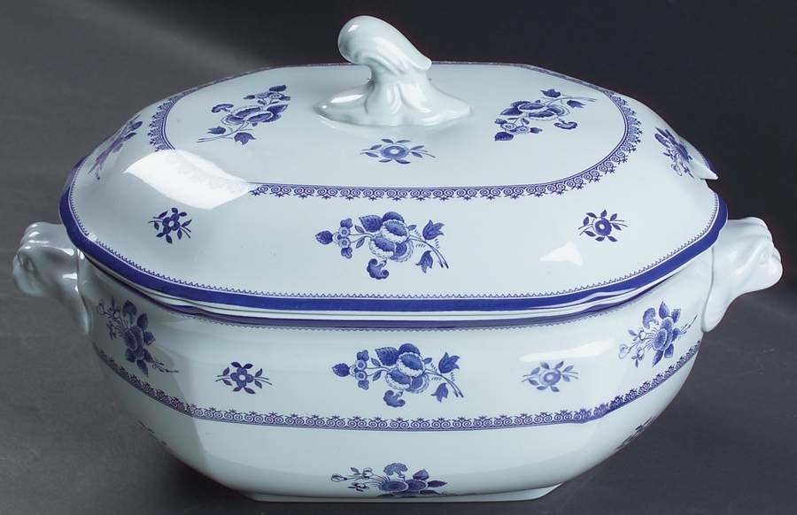 Gloucester (No Trim) Oval Tureen & Lid by Spode-1