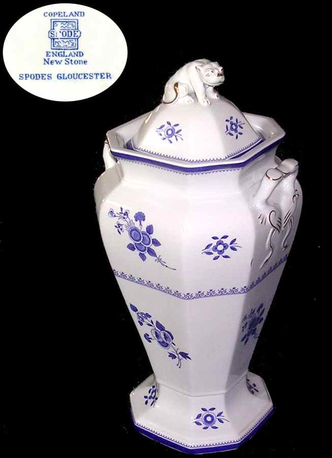 Gloucester (No Trim) Dog Top Covered Vase by Spode-1