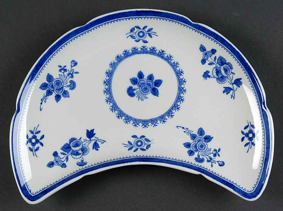 Gloucester (No Trim) Crescent Salad Plate by Spode-1