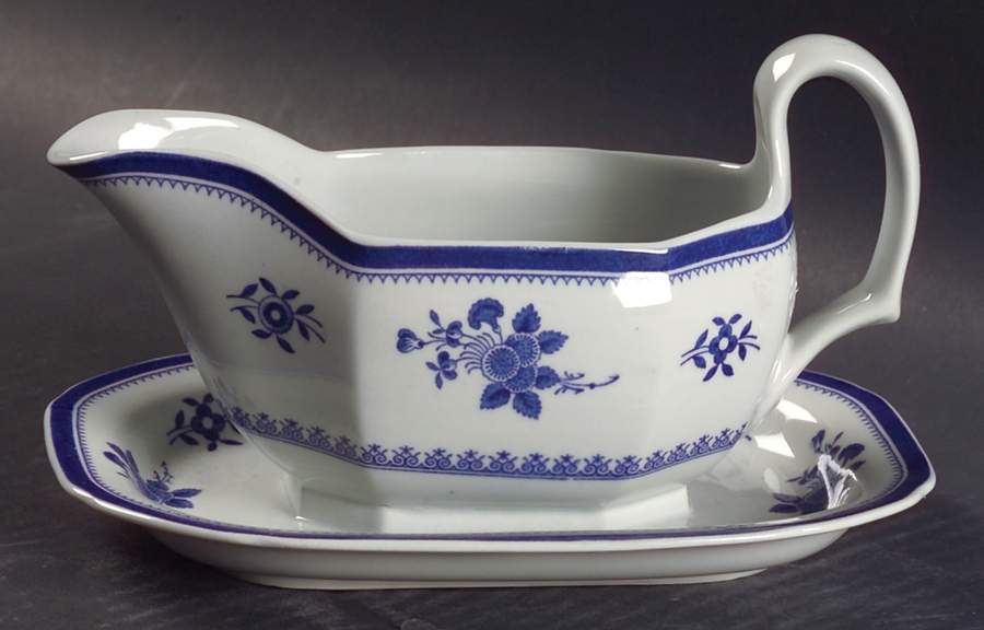 Gloucester (No Trim) Gravy Boat with Attached Underplate by Spode-1