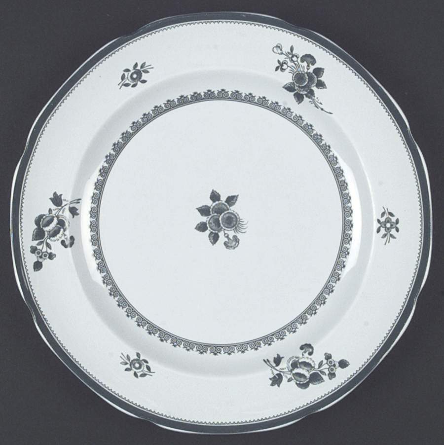 Gloucester Green (Fine Stone) Dinner Plate by Spode-1