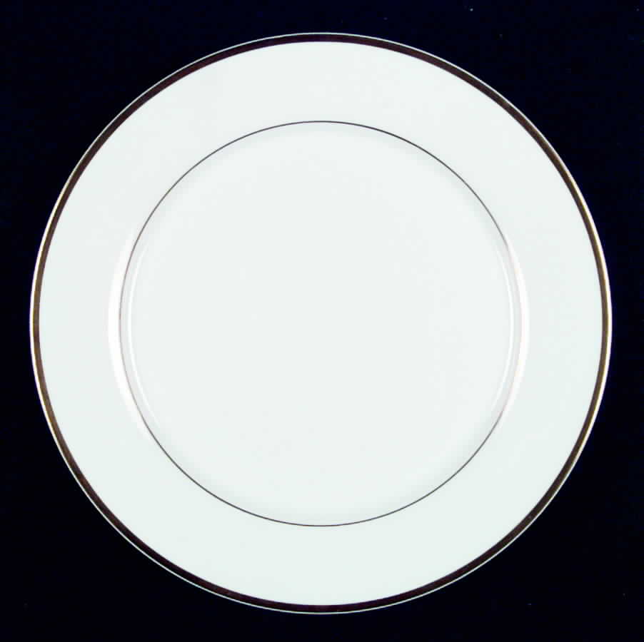 Golden Eternity Dinner Plate by Spode-1
