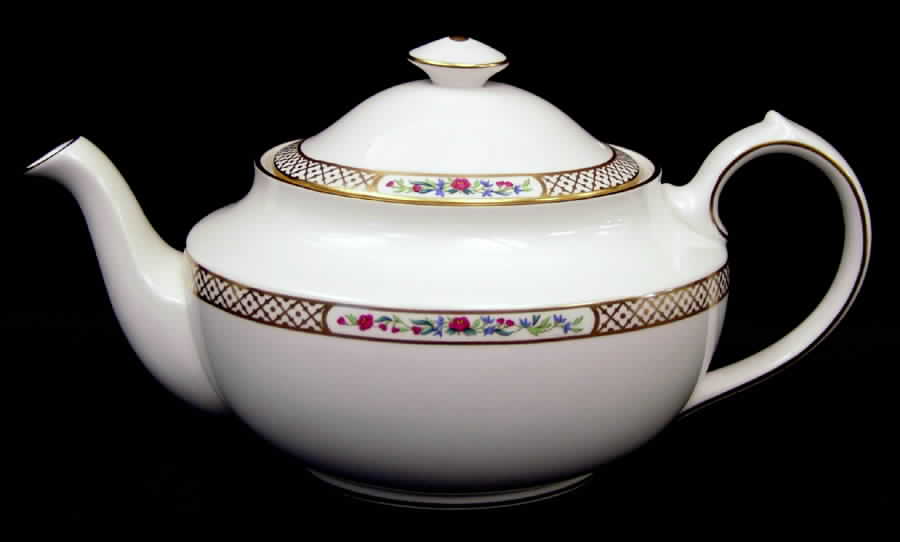 Golden Trellis Teapot & Lid by Spode-1
