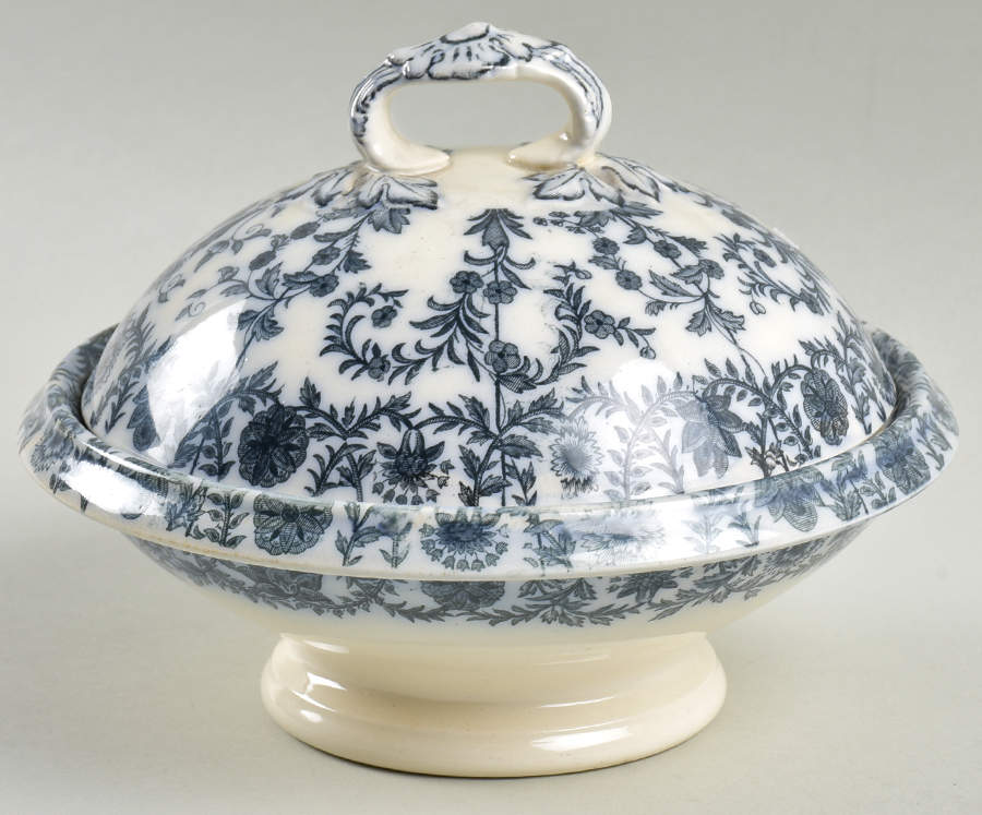 Gray Delhi 3 Pc Soap Dish by Spode-1