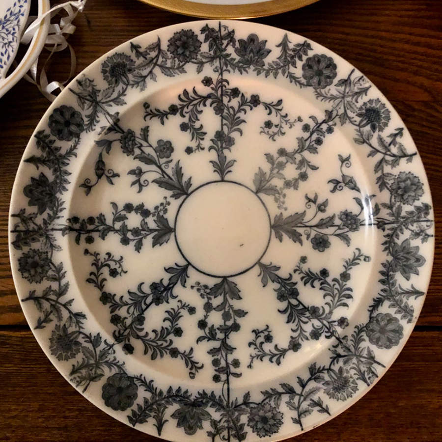 Gray Delhi Luncheon Plate by Spode-1