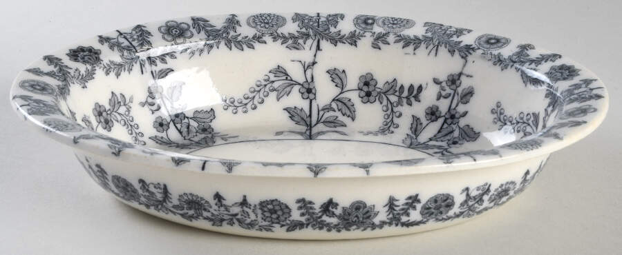 Gray Delhi 9" Oval Vegetable Bowl by Spode-1