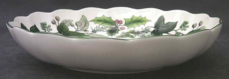 Green Garland Medium Round Fluted Bowl by Spode-1
