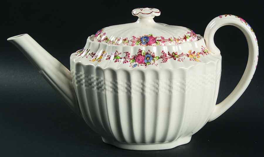 Hazel Dell Off White Teapot & Lid by Spode-1