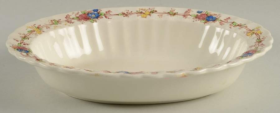 Hazel Dell Off White 9" Oval Vegetable Bowl by Spode-1