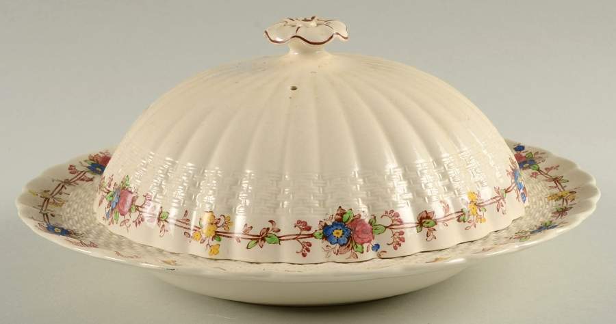 Hazel Dell Off White Muffin Dish & Lid by Spode-1