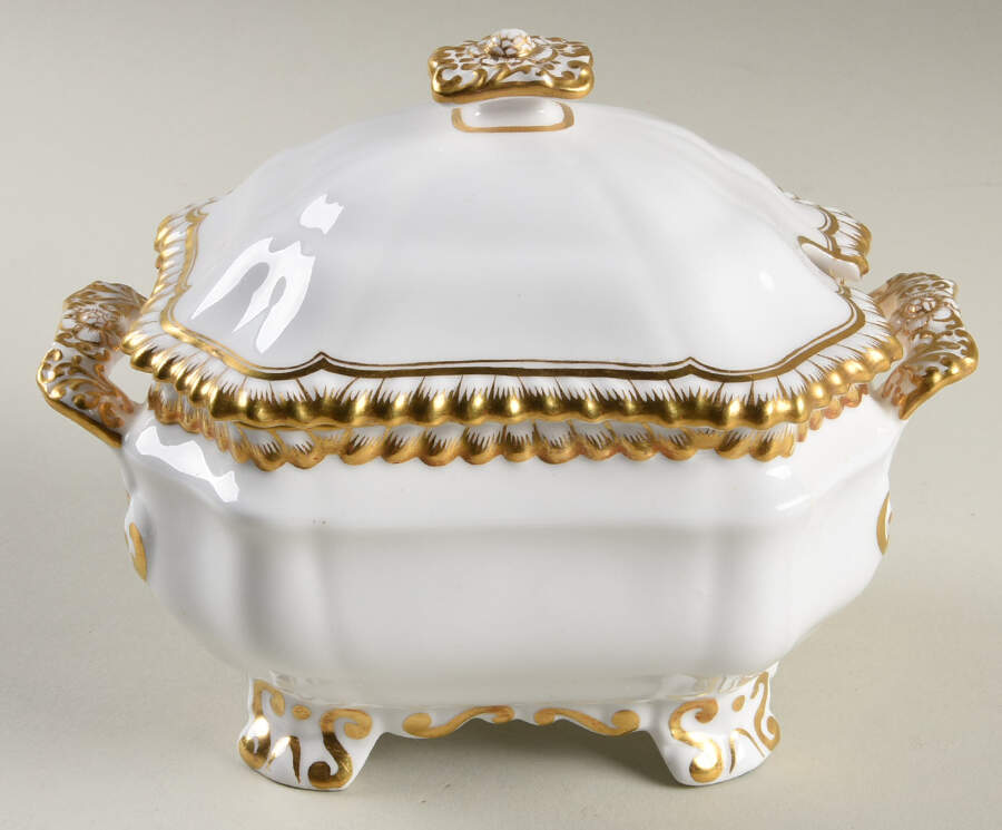 Hallmark (Gadroon Shape) Sauce Boat & Lid by Spode-1