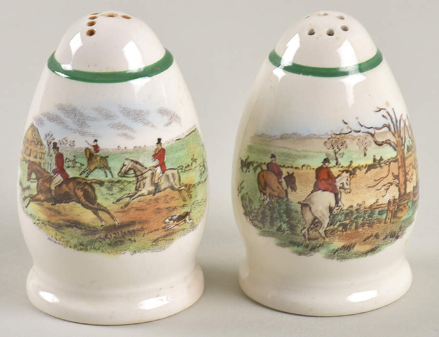 Herring Hunt, The Hunt (Green, Scalloped) Salt & Pepper Set by Spode-1
