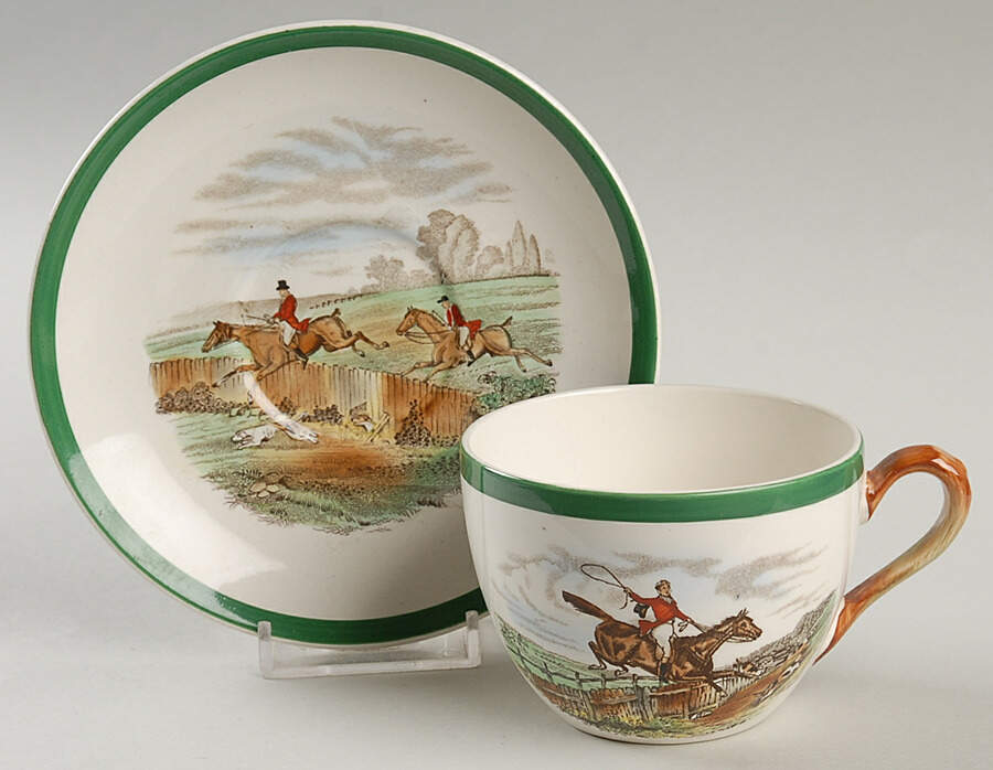 Herring Hunt, The Hunt (Green, Scalloped) Flat Cup & Saucer Set by Spode-1