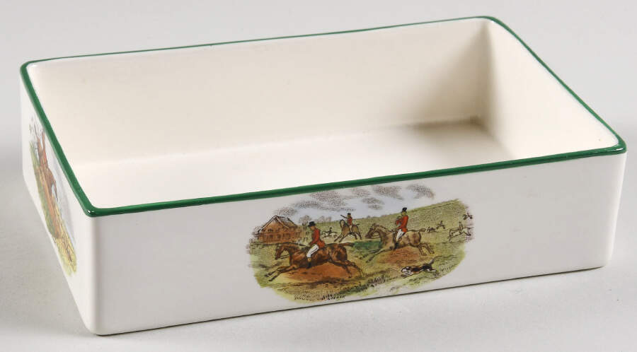 Herring Hunt, The Hunt (Green, Scalloped) 6" Rectangular Box No Lid by Spode-1