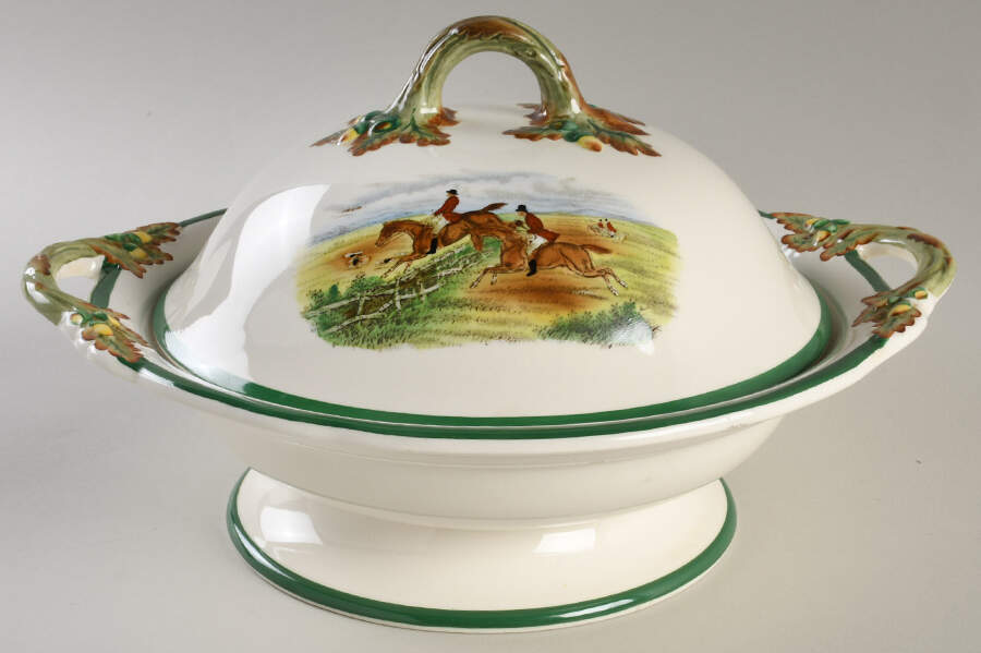 Herring Hunt, The Hunt (Green, Scalloped) Round Covered Vegetable by Spode-1
