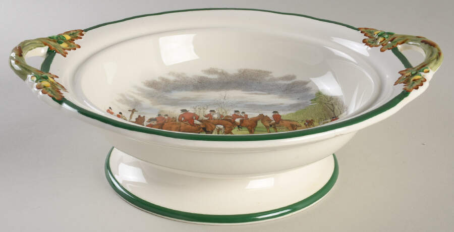 Herring Hunt, The Hunt (Green, Scalloped) Round Vegetable No Lid by Spode-1