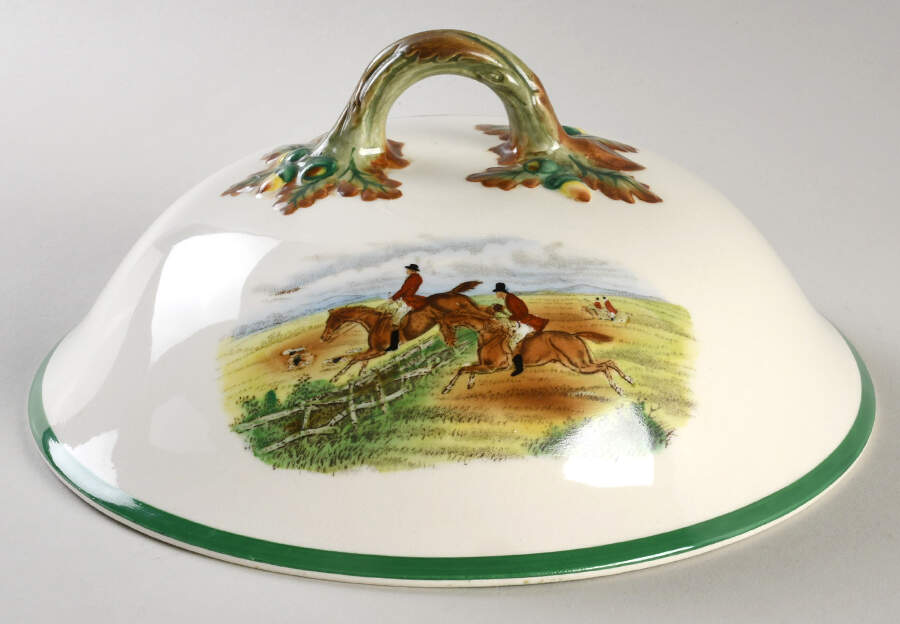 Herring Hunt, The Hunt (Green, Scalloped) Lid for Round Vegetable by Spode-1