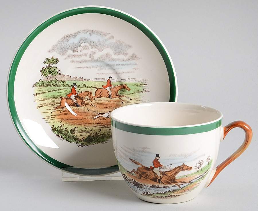 Herring Hunt, The Hunt (Green, Scalloped) Flat Cup & Saucer Set by Spode-1