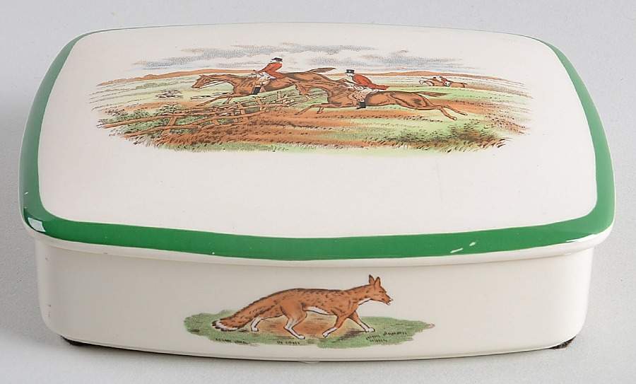 Herring Hunt, The Hunt (Green, Scalloped) Double Deck Playing Card Box & Lid by Spode-1