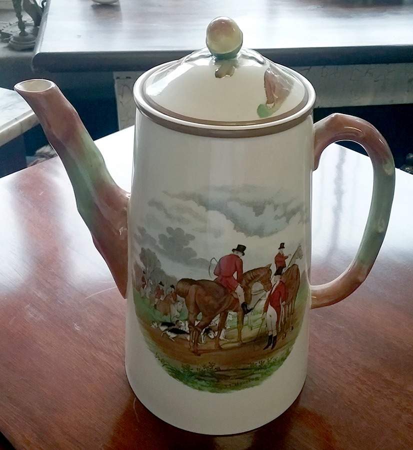 Herring Hunt, The Hunt (Green, Scalloped) Coffee Pot & Lid by Spode-1
